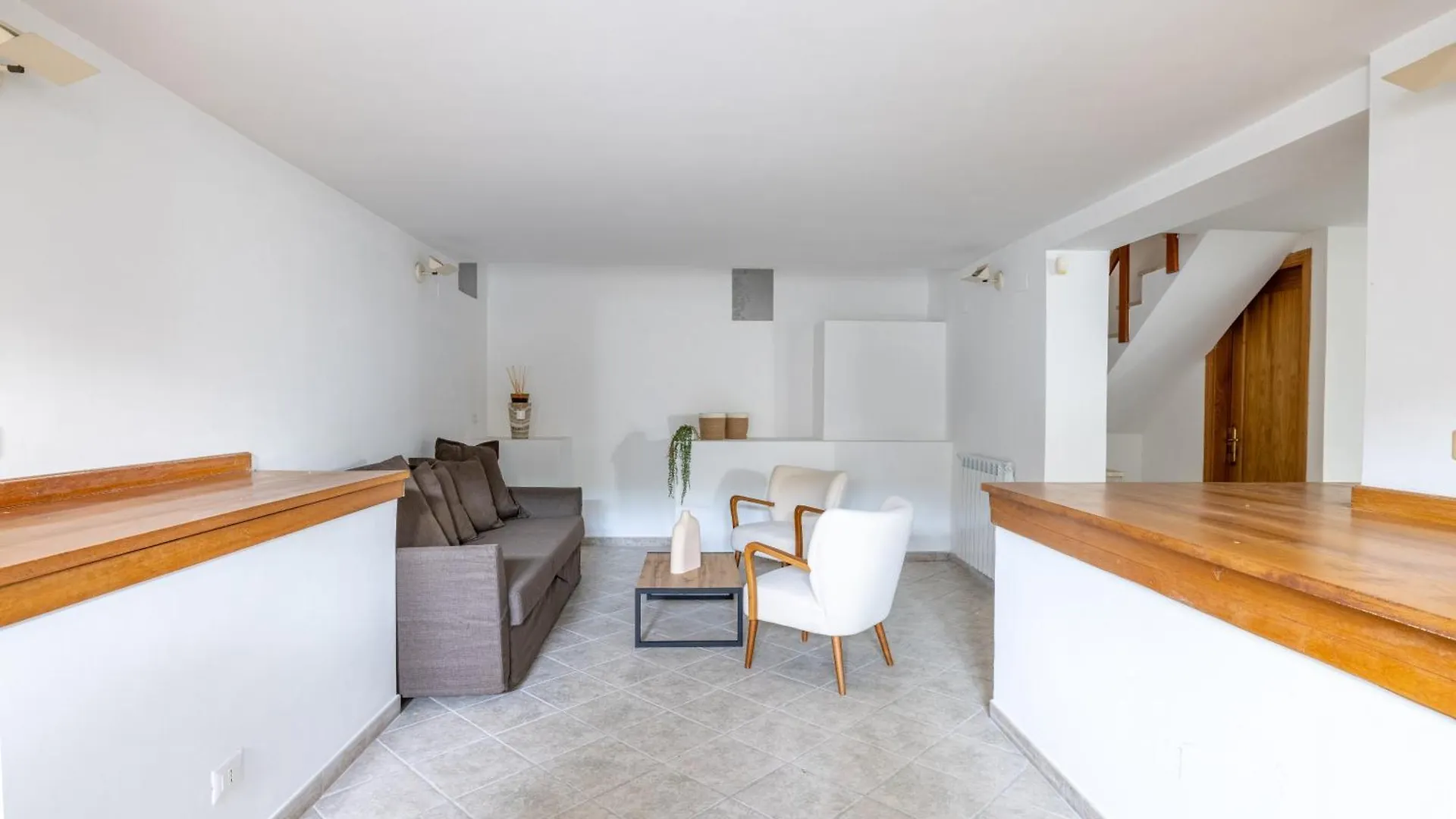 Spaziosa Villa Con Piscina, Bbq E Campi Da Tennis Per Famiglie E Gruppi Di Amici Casal Palocco Italy
